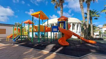 Apartment, 2 Bedrooms, Accessible, Smoking | Children's area