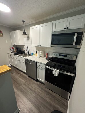 Microwave, oven, stovetop, dishwasher