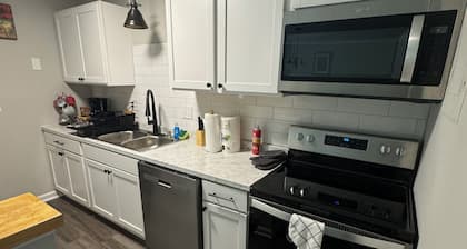 Stylish 2-Master bedroom condo off of Guilford college.
