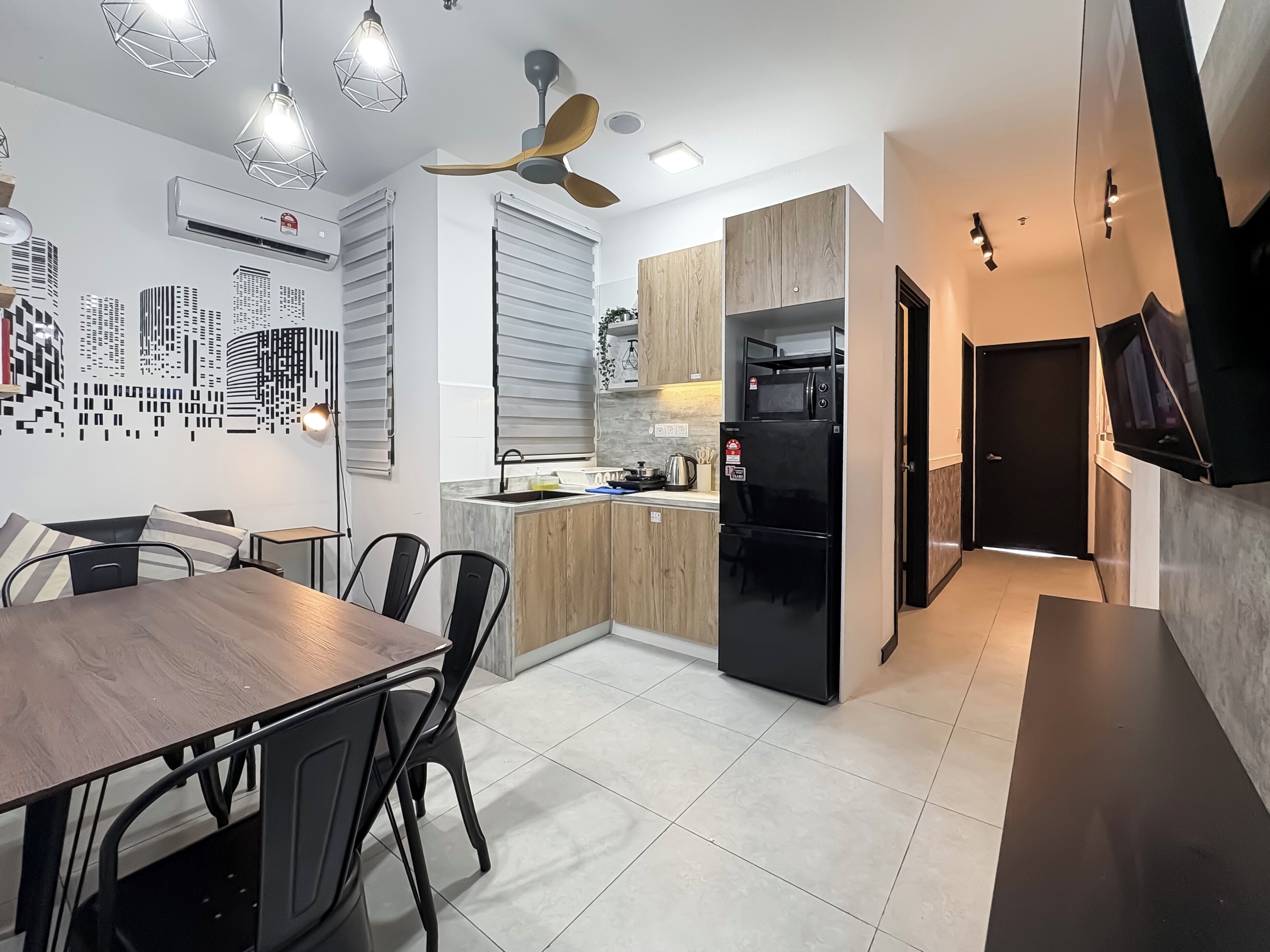 Apartment | Private kitchenette | Fridge