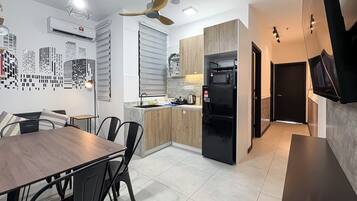Apartment | Private kitchenette | Fridge