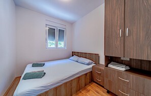 1 bedroom, free WiFi, bed sheets - Stunning apartment in Zuljana (Zuljana)