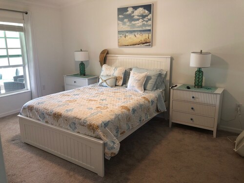 Charming 2-bedroom villa with AC and WiFi in marvelous Babcock Ranch.