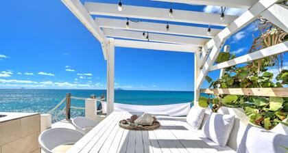 Dream Beachfront Home : Stunning sea views, private pool and walking distance