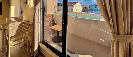 Indoor pool, outdoor pool