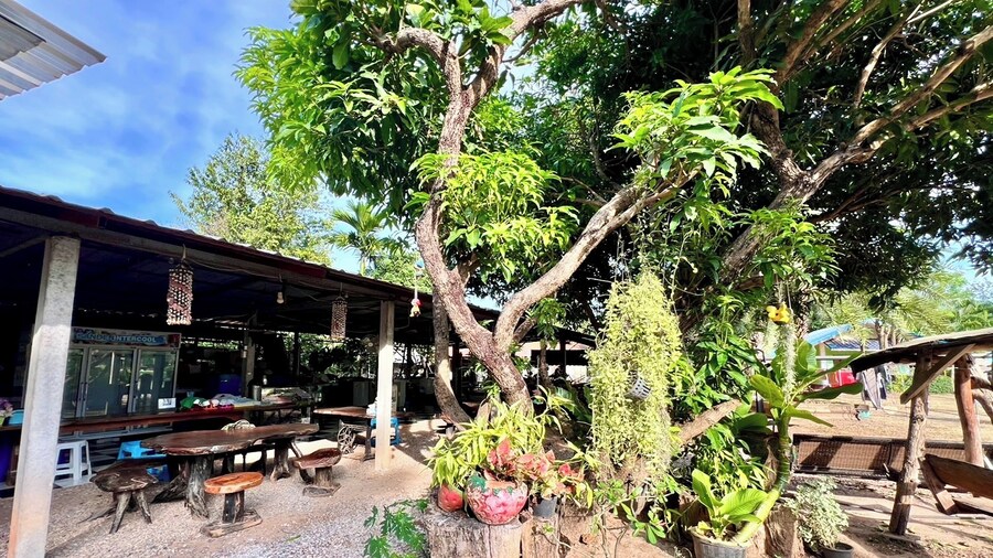 Chalalai Resort Kham Chanot