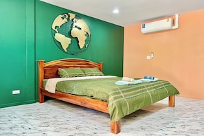Standard Double Room | Desk, free WiFi, bed sheets