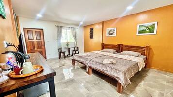 Standard-Zweibettzimmer | Schreibtisch, kostenloses WLAN, Bettwäsche