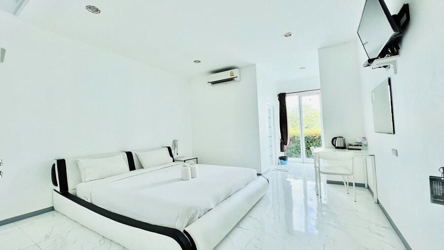 Parichat Bandung Hotel