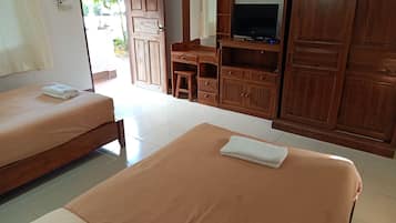 Desk, blackout curtains, free WiFi, bed sheets