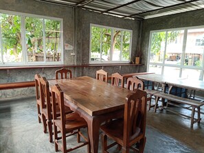 Restaurant - Phumchan Place Hotel (Phayao)