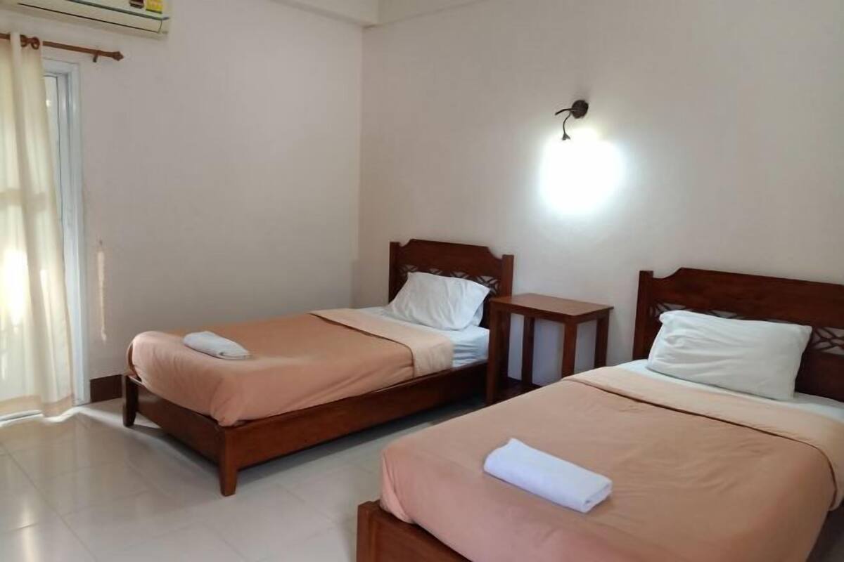 Desk, blackout drapes, WiFi (free), bed sheets