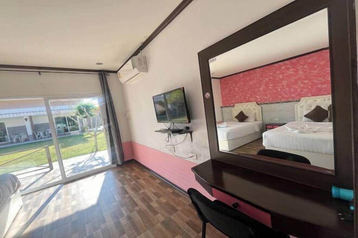 Desk, free WiFi, bed sheets