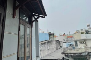 Exterior - Hoa Sen Hotel (Ho Chi Minh City)