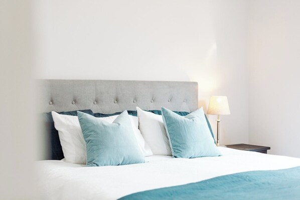 4 bedrooms, iron/ironing board, travel cot, free WiFi