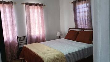 1 soverom, strykejern/-brett, wi-fi og sengetøy