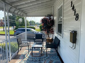 Terrace/patio - Luxury Vacation Home in Towson (Towson)