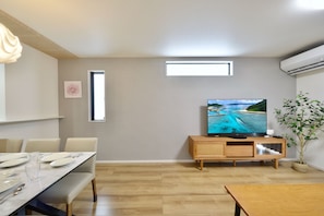 Flat-screen TV - Aiki No Yado-Kokuba- (Naha)