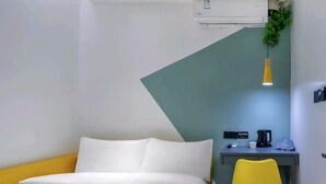Basic Double Room - yibaijiudian (Beijing)