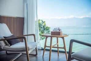 经典三人房, 海洋景观 | 遮光窗帘、免费 WiFi