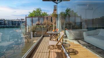 デラックス ダブルルーム シービュー | テラス / パティオ