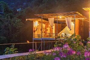 Tent, Garden View | Free WiFi, bed sheets