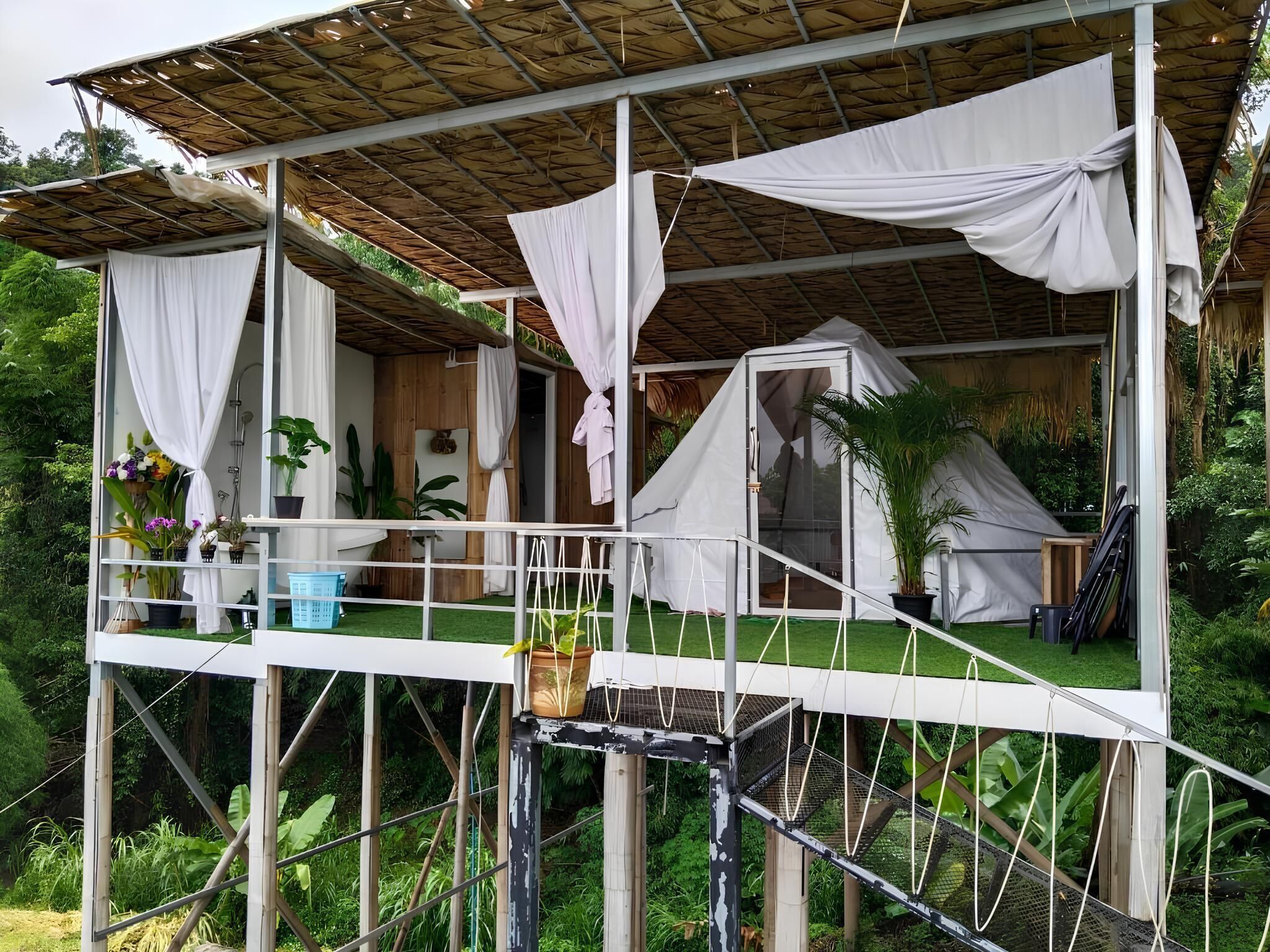 Lều, quang cảnh vườn | Khu phòng khách