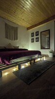 Quarto casal luxo, vista para a montanha | Wi-Fi de cortesia
