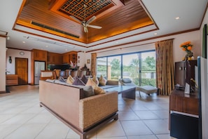 2 bedrooms - Lotus Pool Villa Your Own Slice Of Island Paradise (Rawai)