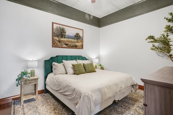 1 Schlafzimmer, Schreibtisch, Bügeleisen/Bügelbrett, kostenloses WLAN