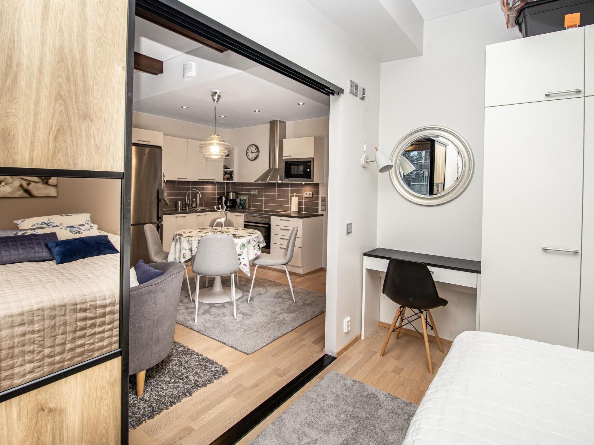 1 soverom, strykejern/-brett og internettilgang