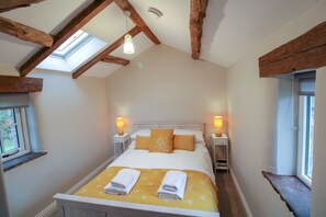 2 soverom, strykejern/-brett, wi-fi (inkludert) og sengetøy