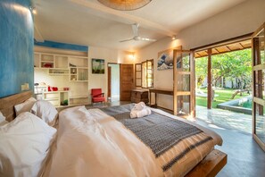 5 bedrooms, free WiFi, bed sheets