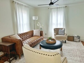 TV, fireplace, stereo, offices