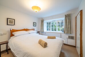 2 bedrooms, iron/ironing board, travel cot, WiFi - Ghyll Foot - Cottage with a garden and parking in Patterdale (Patterdale)