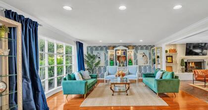 Lakeside Adventure Retreat w/ Heated Pool, Fishing Dock, Game Room & Optional 1 hr Boat Cruise*