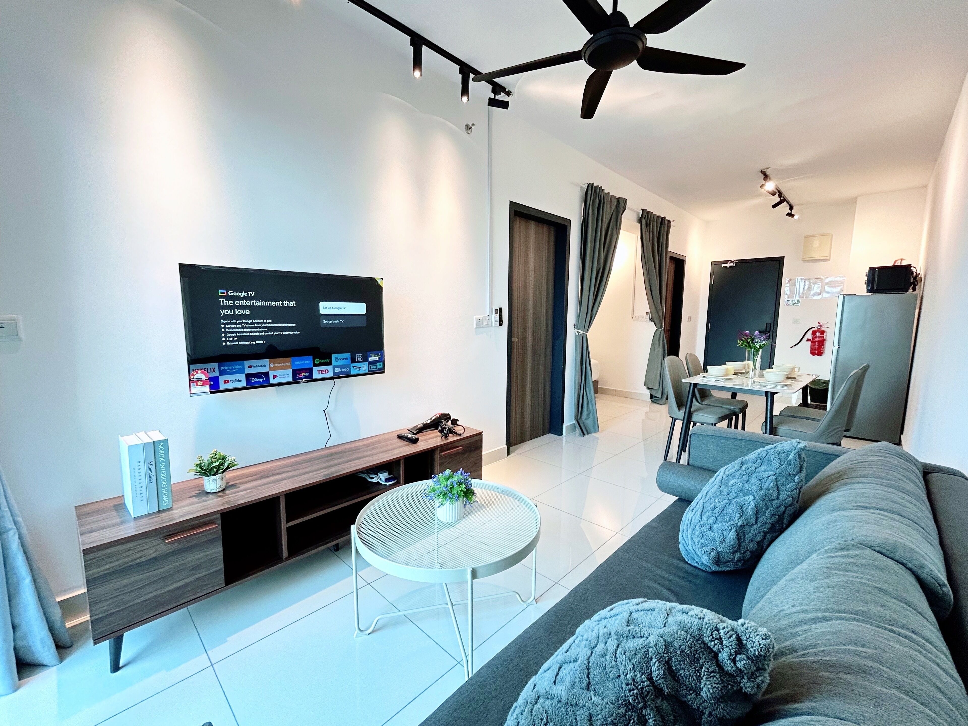 Deluxe Apartment, 1 Bedroom | Living area