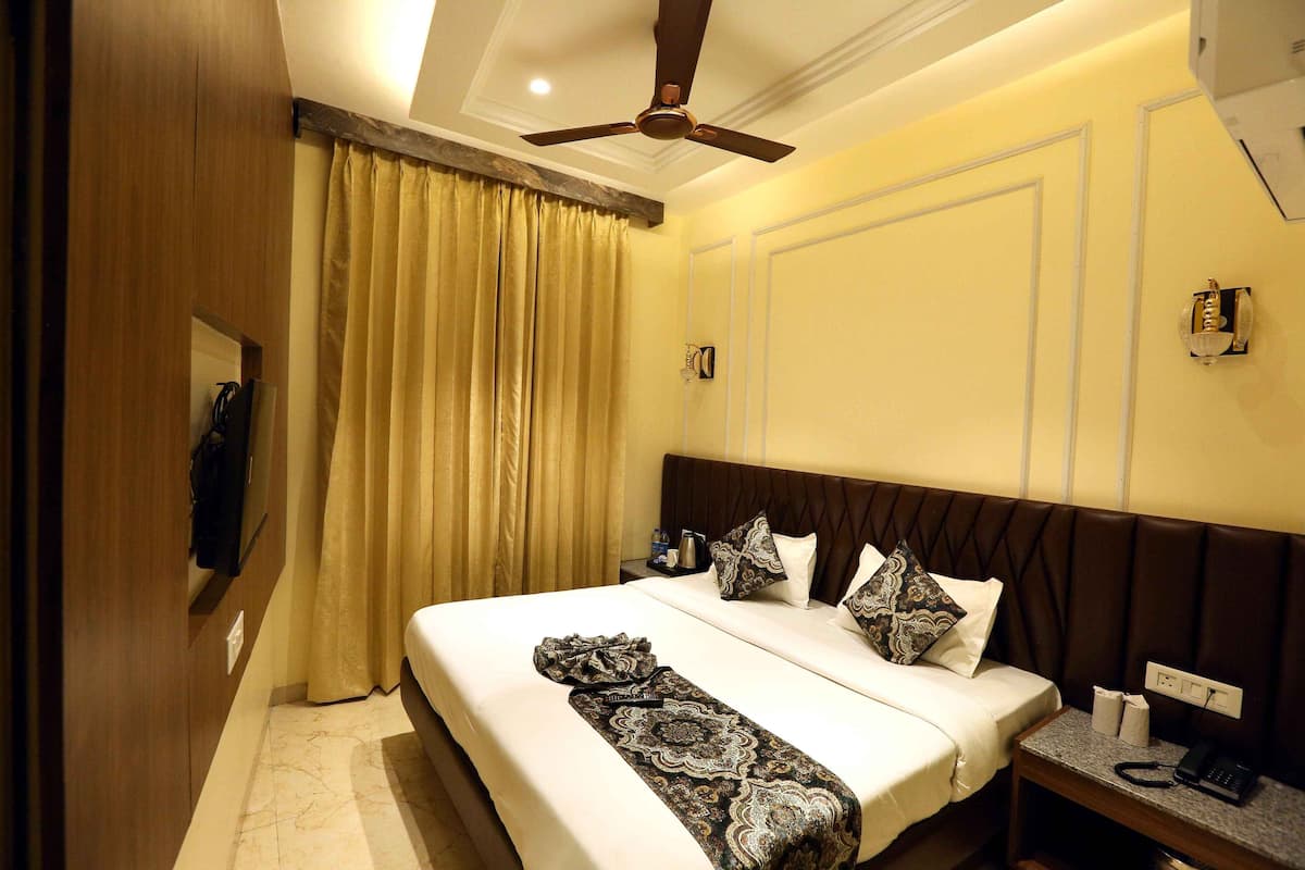1 bedroom, free WiFi, bed sheets