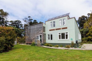 Exterior - Waitutu Forest Lodge (Wairaurahiri)