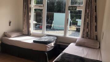 Down duvets, free WiFi
