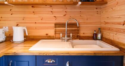 Ivy - a pod that sleeps 4 guests in 2 bedrooms