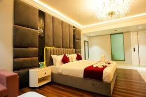 ห้องคลาสสิกดับเบิล, วิวสวนสาธารณะ | พื้นที่ทำงานแบบใช้แล็ปท็อป, Wi-Fi ฟรี