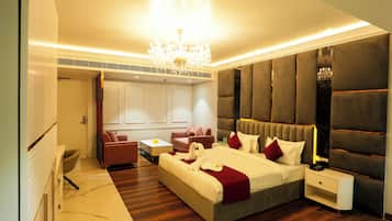 Double Room | Laptop workspace, free WiFi