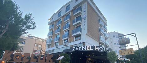 Fachada de la propiedad