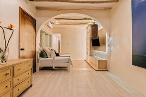 4 camere, una cassaforte in camera, ferro/asse da stiro, Wi-Fi gratuito