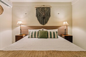 4 bedrooms, in-room safe, iron/ironing board, free WiFi