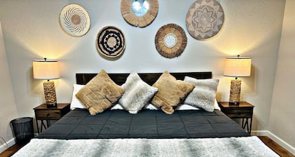 Classy 2BR/1.5BA Downtown Sacramento