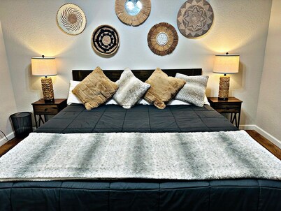 Classy 2BR/1.5BA Downtown Sacramento