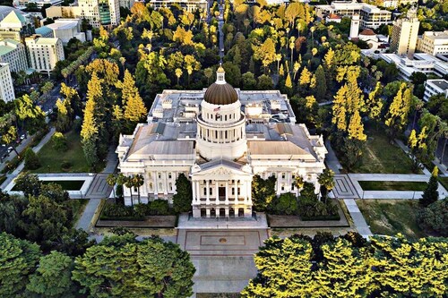 Classy 2BR/1.5BA Downtown Sacramento