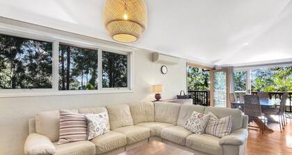 Riverside 3-Bed Townhouse with Spacious Deck